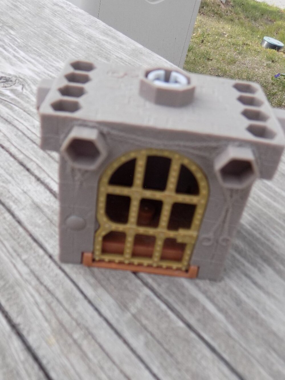 CASTLE DUNGEN